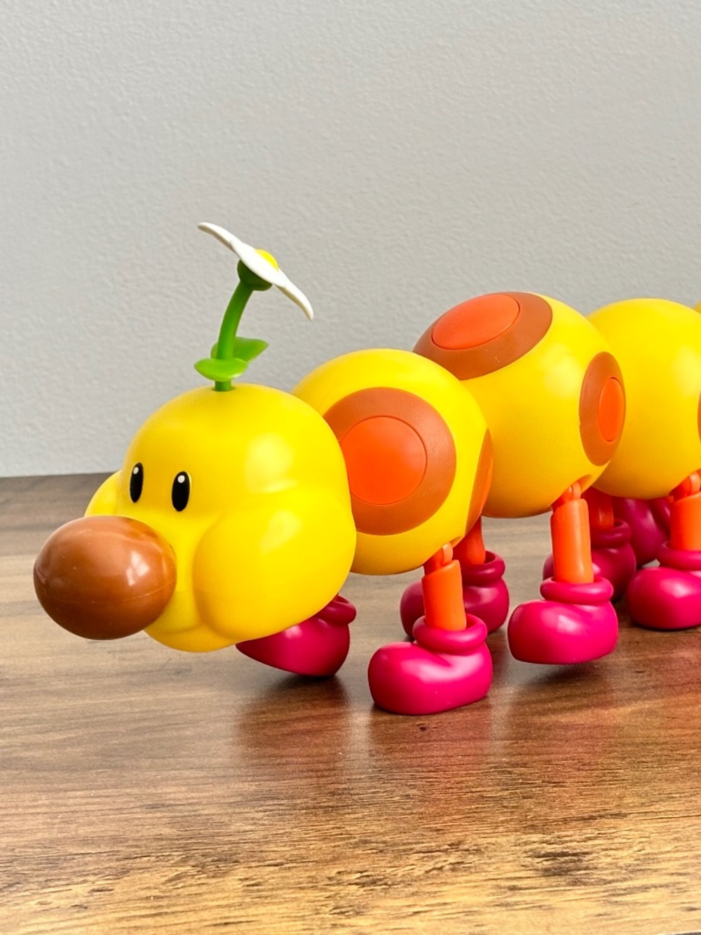 Super Mario Bros Wiggler Figure 12" 2023 Nintendo Yellow Caterpillar Toy Jakks